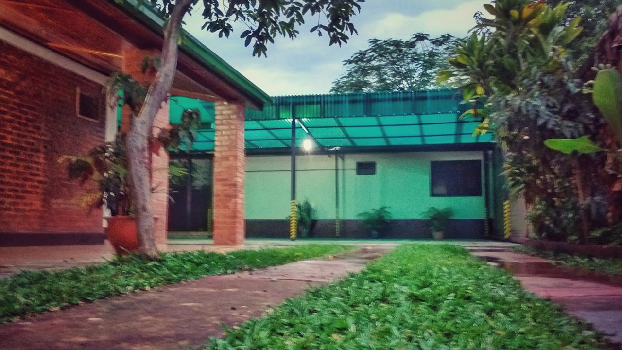 פוארטו איגואסו Apart Hotel Las Guayabas מראה חיצוני תמונה